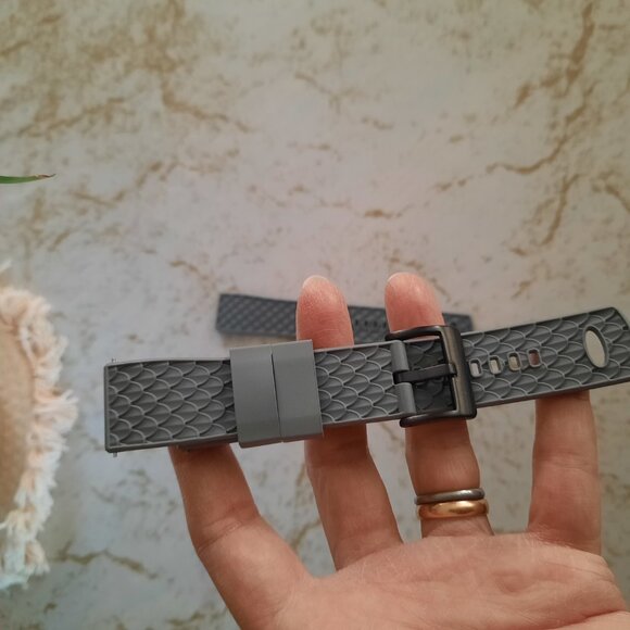22mm Quick Release Replacement Watch Strap/Band - NWT! Gray, Dragon Scales - Picture 3 of 16